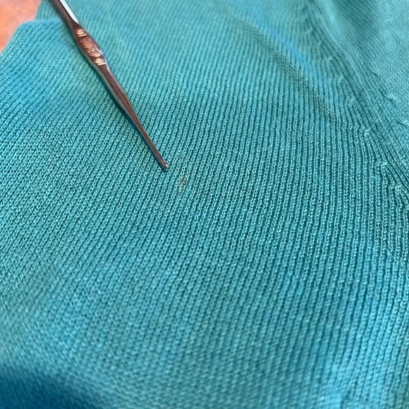 Nice Banana Republic Cardigan - Picture 8 of 10